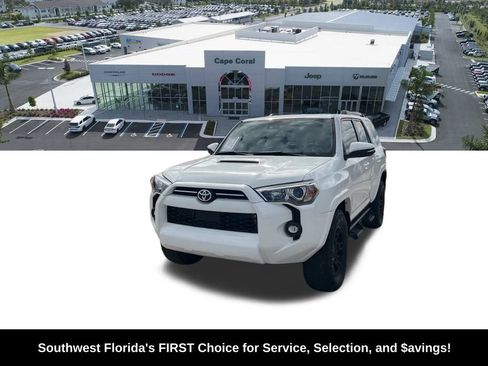 Used 2024 Toyota 4Runner TRD Off-Road Premium w/ Moonroof Package image 2