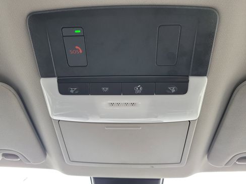 Used 2025 Nissan Altima 2.5 SV FWD image 29