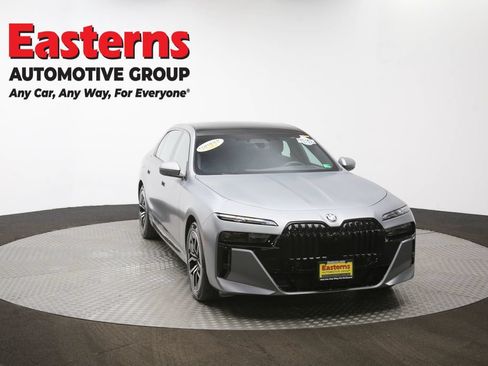Used 2023 BMW 740i w/ Executive Package RWD image 55
