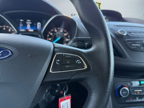 Used 2018 Ford Escape SE FWD image 14