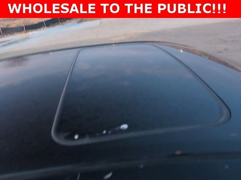 Used 2012 Toyota Camry XLE w/ Leather Pkg image 11