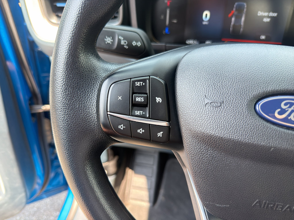 Used 2025 Ford Maverick XLT w/ Equipment Group 302A AWD/4WD image 14