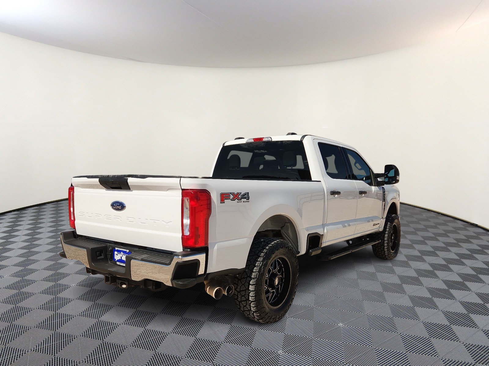 Used 2024 Ford F250 XLT w/ FX4 Off-Road Package AWD/4WD image 4