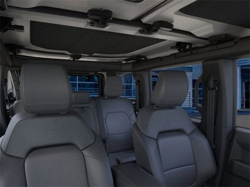 New 2025 Ford Bronco Badlands image 12