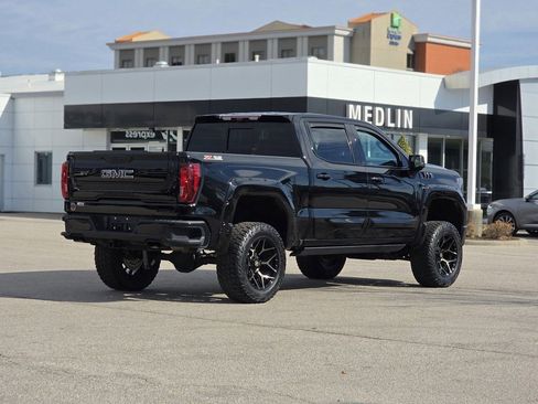 Used 2023 GMC Sierra 1500 AT4 w/ AT4 Premium Package image 6