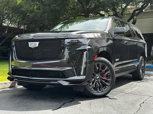Certified 2024 Cadillac Escalade ESV V AWD/4WD image 1