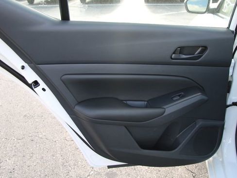 Certified 2025 Nissan Altima 2.5 S FWD image 21