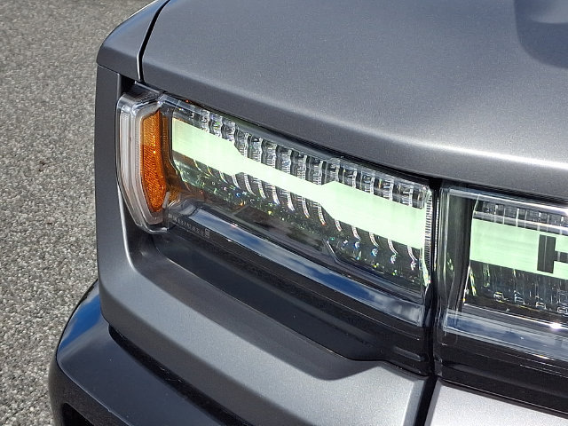 Used 2026 GMC Hummer EV 4x4 Crew Cab w/ Carbon Fiber Edition Package image 29