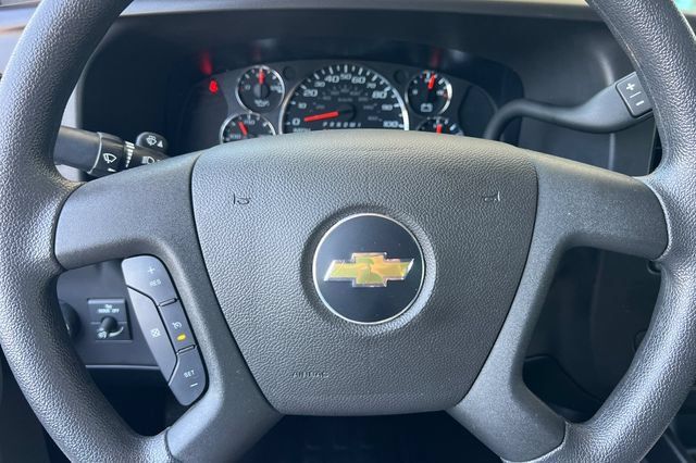 Used 2025 Chevrolet Express 2500 w/ Driver Convenience Package RWD image 26
