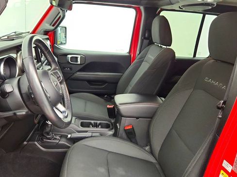 Used 2019 Jeep Wrangler Unlimited Sahara AWD/4WD image 20