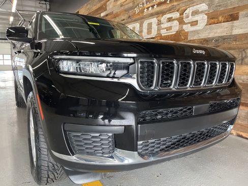 Used 2022 Jeep Grand Cherokee L Laredo w/ Luxury Tech Group I image 51