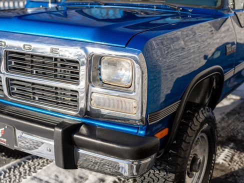 Used 1992 Dodge D/W Truck 250 image 21