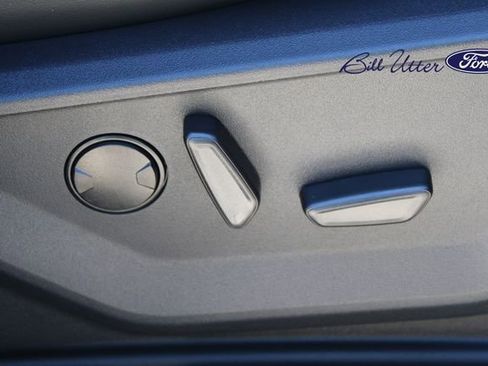 New 2025 Ford Expedition Platinum w/ Stealth Appearance Package image 8