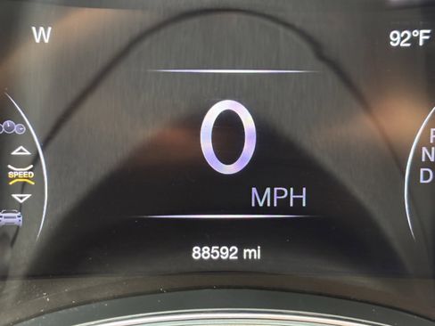 Used 2019 Jeep Grand Cherokee Laredo w/ Laredo X Package image 22