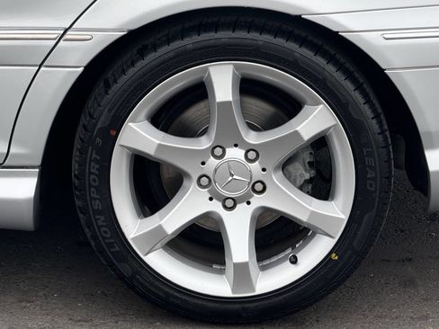 Used 2007 Mercedes-Benz C 230 Sedan image 12