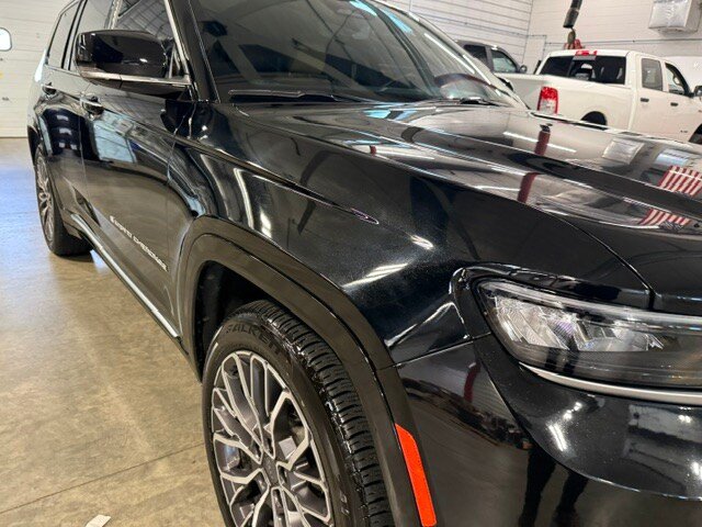 Used 2025 Jeep Grand Cherokee L Summit AWD/4WD image 3