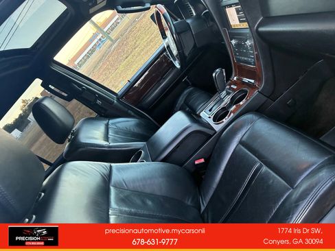 Used 2016 Lincoln Navigator L Select image 29