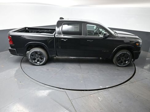 New 2026 RAM 1500 4x4 Crew Cab image 29