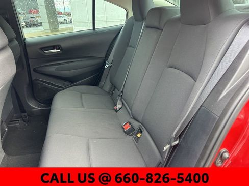 Used 2021 Toyota Corolla LE image 10