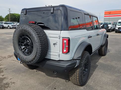 New 2026 Ford Bronco Badlands AWD/4WD image 11