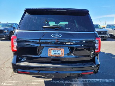Used 2024 Ford Expedition Limited image 34