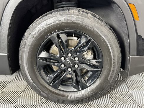 Used 2023 Chevrolet Traverse LT image 31
