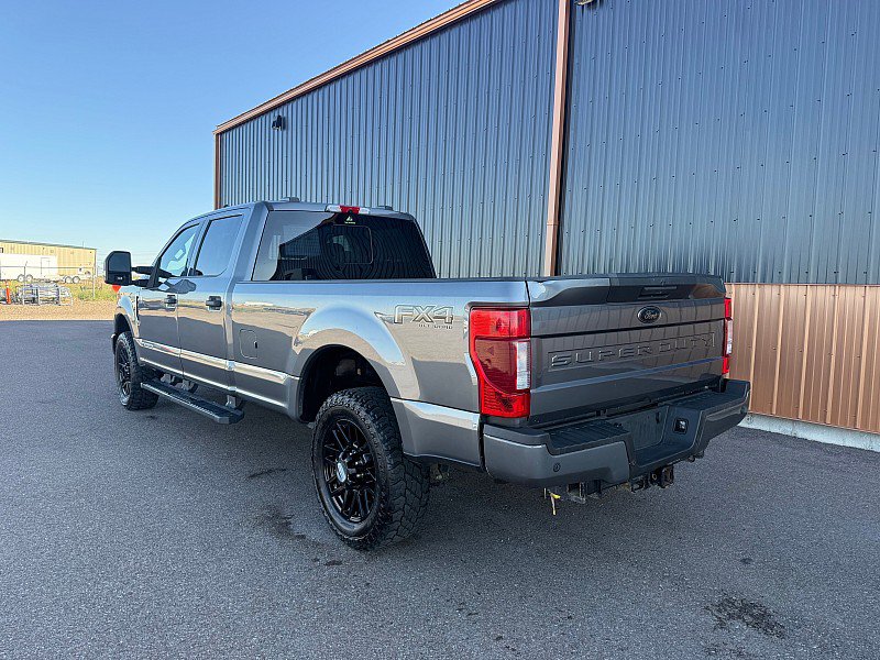 Used 2022 Ford F350 XLT w/ Black Appearance Package AWD/4WD image 5