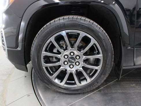 Used 2023 GMC Acadia Denali w/ Black Diamond Edition AWD/4WD image 9