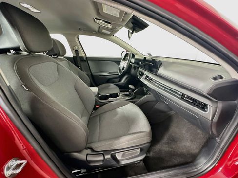 Used 2025 Kia K4 FWD image 29