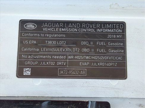 Used 2018 Land Rover Discovery Sport SE AWD/4WD image 25