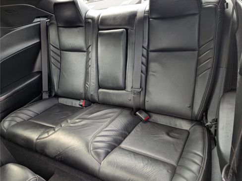 Used 2019 Dodge Challenger SRT Hellcat image 16