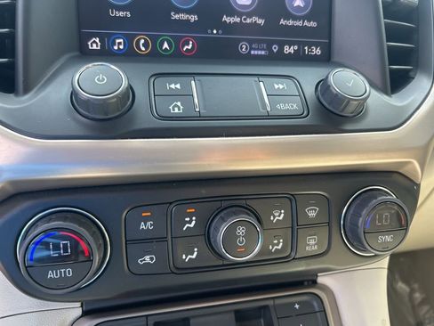 Used 2023 GMC Acadia Denali w/ Denali Ultimate Package image 43