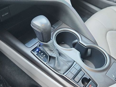Used 2024 Toyota Camry XSE FWD image 14