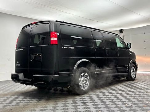 Used 2020 Chevrolet Express 2500 Explorer Limited SE w/ Enhanced Convenience Package image 8