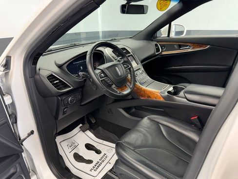 Used 2019 Lincoln Nautilus Reserve image 41