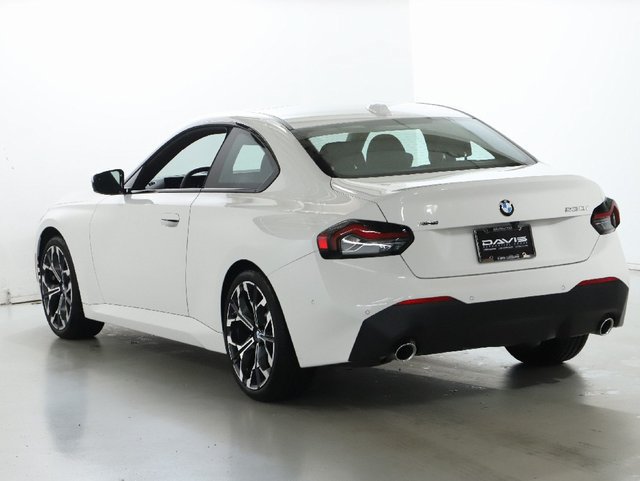 Used 2025 BMW 230i xDrive Coupe w/ Convenience Package AWD/4WD image 40