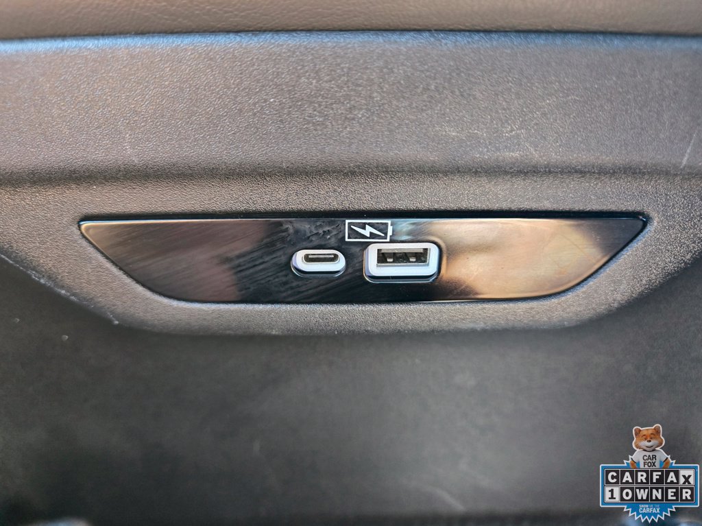 Used 2024 Chrysler Pacifica Limited FWD image 58