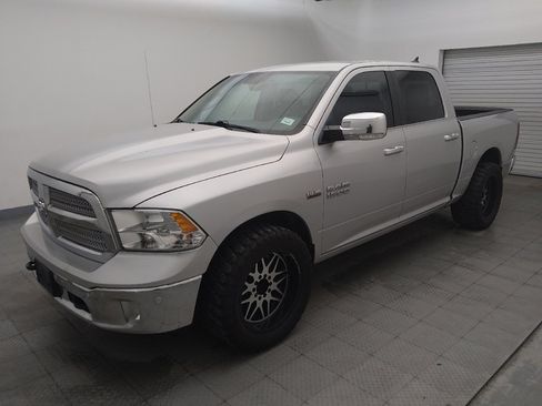 Used 2017 RAM 1500 Lone Star RWD image 2