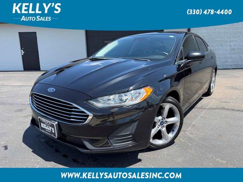 Used 2019 Ford Fusion S FWD image 1
