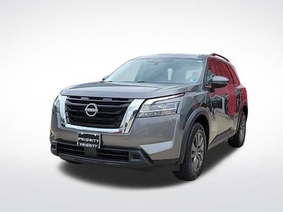Used 2022 Nissan Pathfinder SV