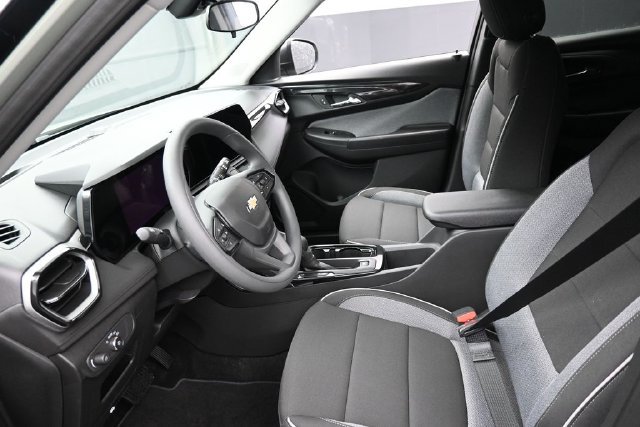 New 2026 Chevrolet TrailBlazer LS w/ LS Convenience Package FWD image 8