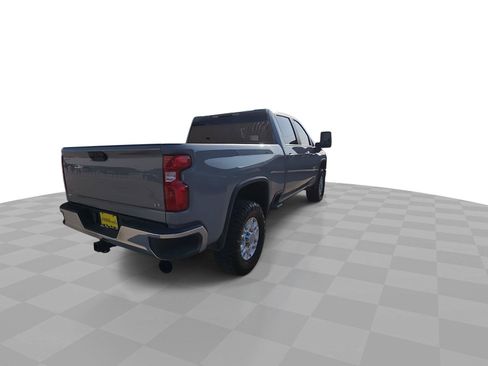 Used 2024 Chevrolet Silverado 2500 LT AWD/4WD image 8