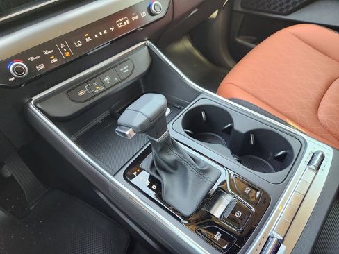 New 2026 Kia Carnival SX image 14