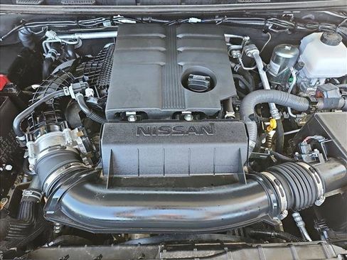 Used 2024 Nissan Frontier SV RWD image 20
