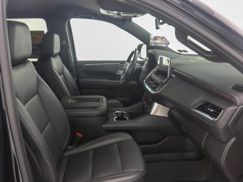 Used 2021 Chevrolet Suburban LT image 20