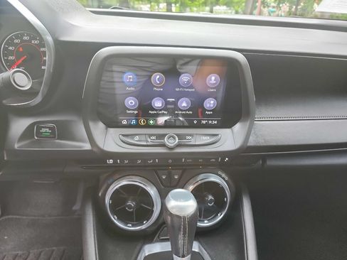 Used 2019 Chevrolet Camaro LT w/ Technology Package RWD image 23