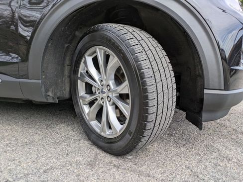 Used 2021 Ford Explorer XLT w/ Equipment Group 202A image 39