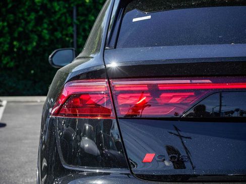 New 2026 Audi SQ8 Prestige AWD/4WD image 9