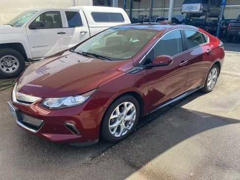Used 2016 Chevrolet Volt Premier w/ Driver Confidence Package FWD image 2