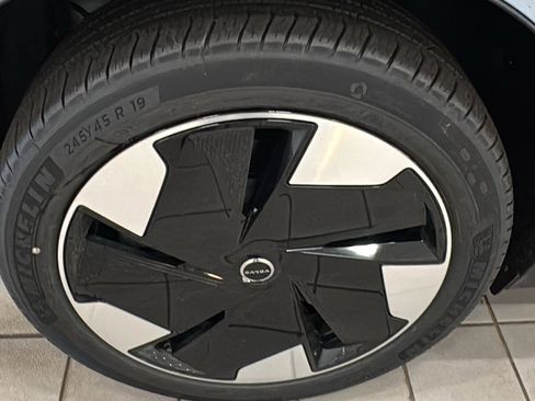 New 2026 Volvo EX30 Ultra w/ Climate Package image 29